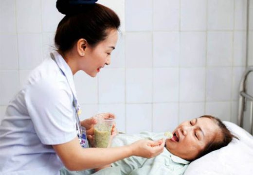Các đối tượng cần sử dụng dịch vụ chăm sóc người bệnh tại nhà Hà Nội  của Hồng Doan